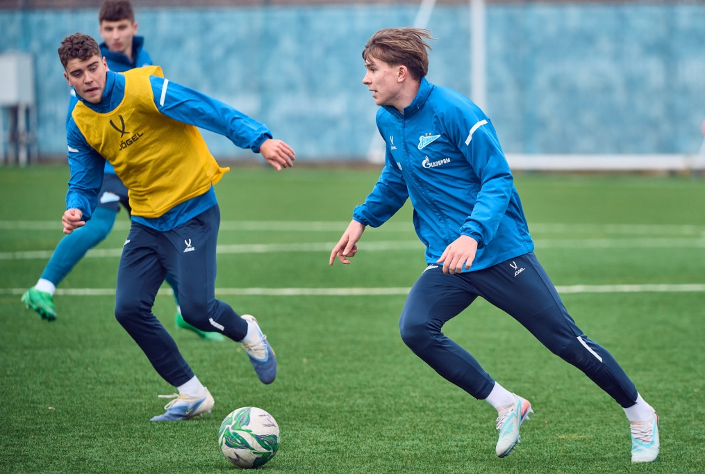 Тренировка «Зенита»-м перед товарищеским матчем с «Алмаз-Антей»-м