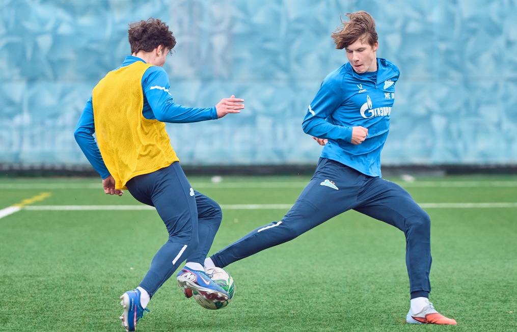 Тренировка «Зенита»-м перед товарищеским матчем с «Алмаз-Антей»-м