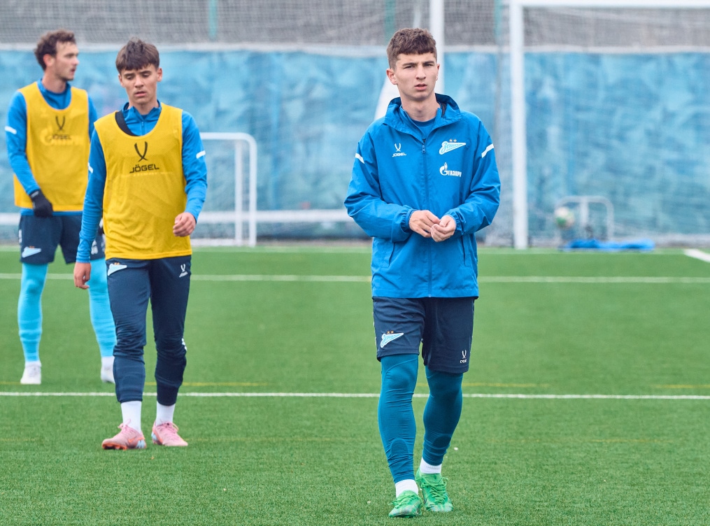 Тренировка «Зенита»-м перед товарищеским матчем с «Алмаз-Антей»-м