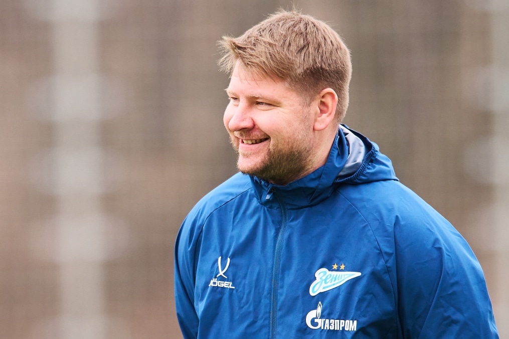 Тренировка женской команды перед матчем с «Крыльями Советов»