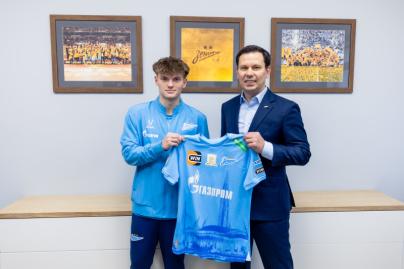 «Зенит» продлил соглашение с Вадимом Шиловым