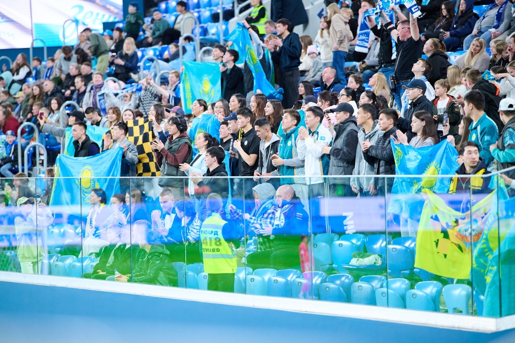 Болельщики на матче «Зенит» — «Кайрат»