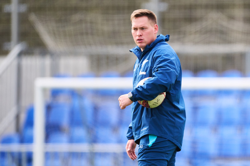 Тренировка женской команды перед матчем с «Крыльями Советов»