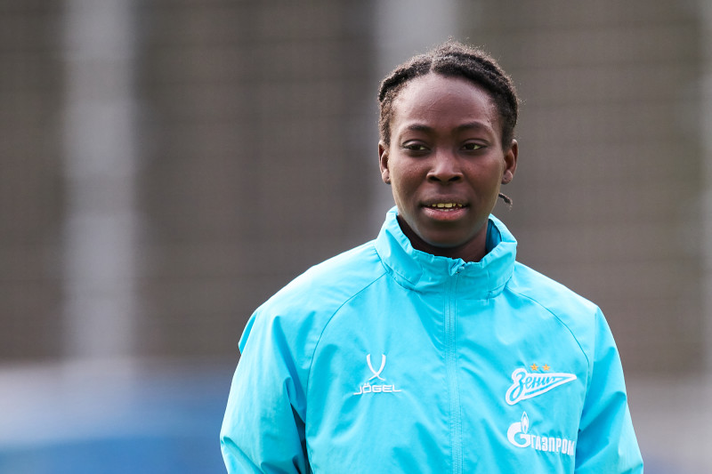 Тренировка женской команды перед матчем с «Крыльями Советов»