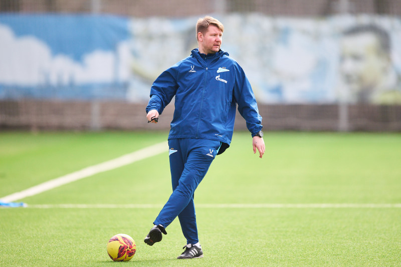 Тренировка женской команды перед матчем с «Крыльями Советов»