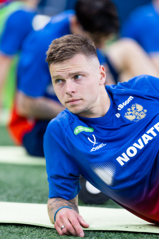 Тренировка сборной России по футболу накануне матча со сборной Мали