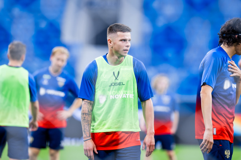 Тренировка сборной России по футболу накануне матча со сборной Мали