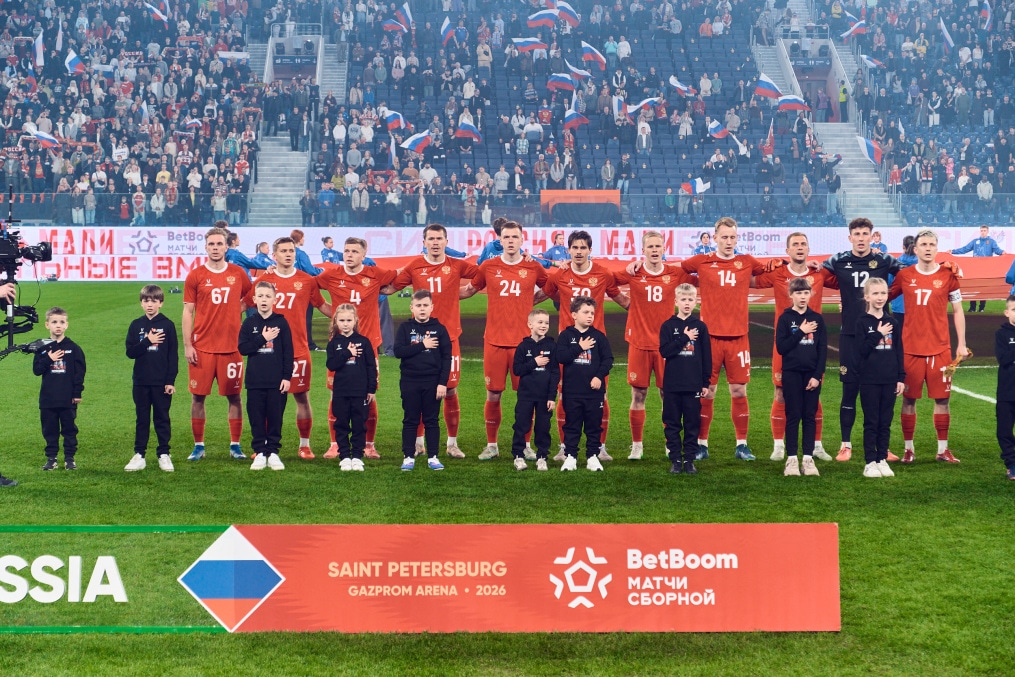 Товарищеский матч по футболу: Россия — Мали