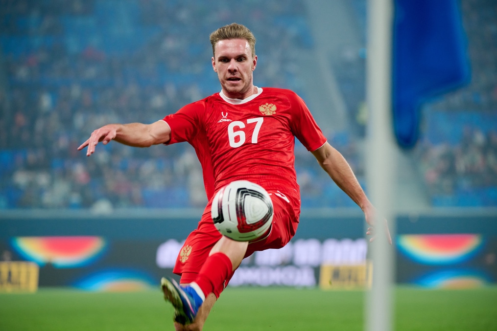 Товарищеский матч по футболу: Россия — Мали