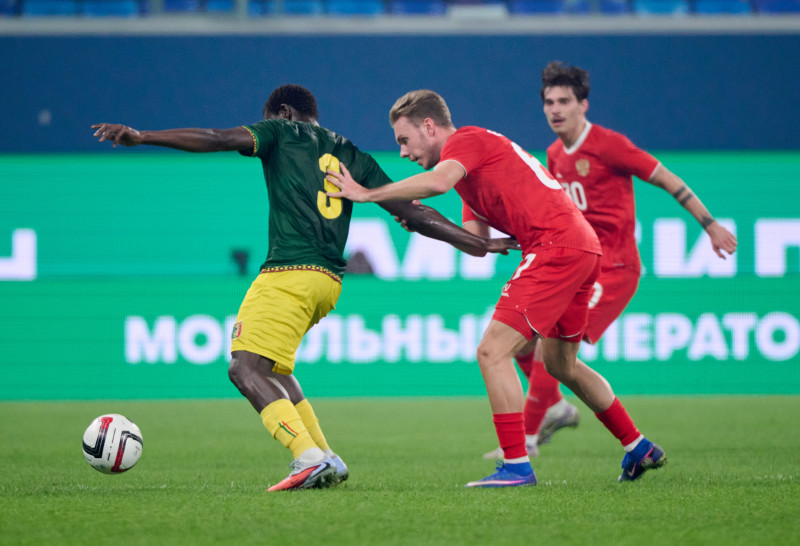 Товарищеский матч по футболу: Россия — Мали