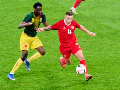 Товарищеский матч по футболу: Россия — Мали