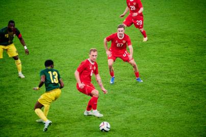 Товарищеский матч по футболу: Россия — Мали