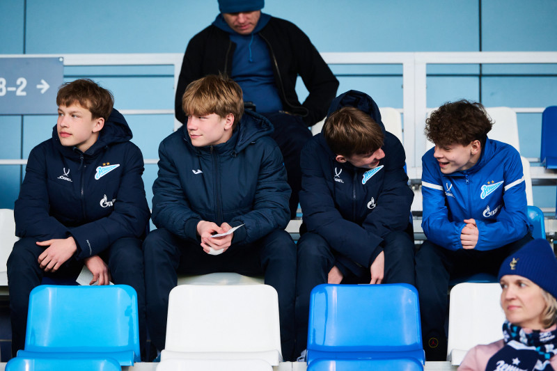 Болельщики на матче Зенит-2 —  Амкар-Пермь