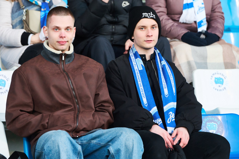 Болельщики на матче Зенит-2 —  Амкар-Пермь