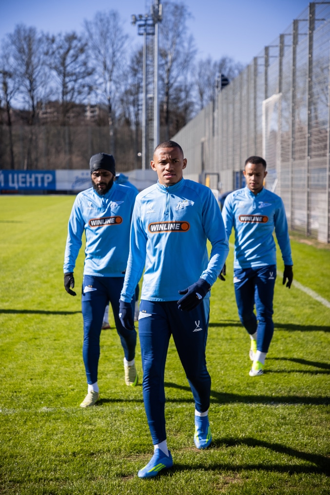 Тренировка основного состава «Зенита» перед матчем с «Крыльями Советов»