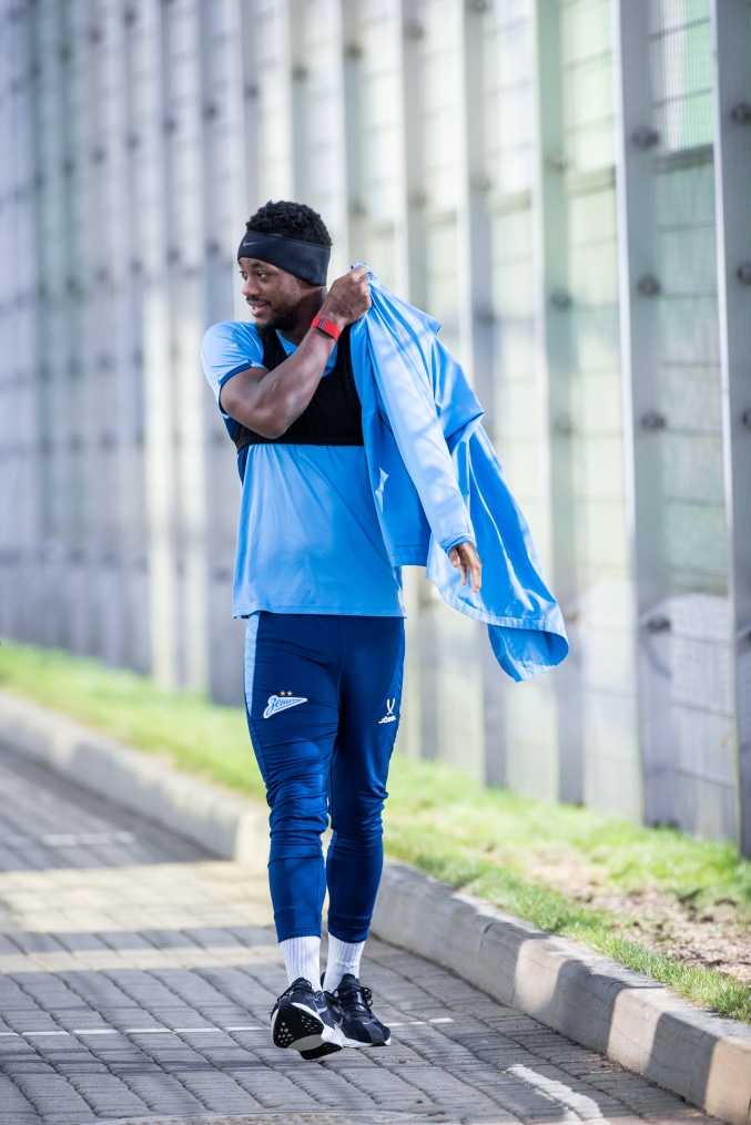 Тренировка основного состава «Зенита» перед матчем с «Крыльями Советов»