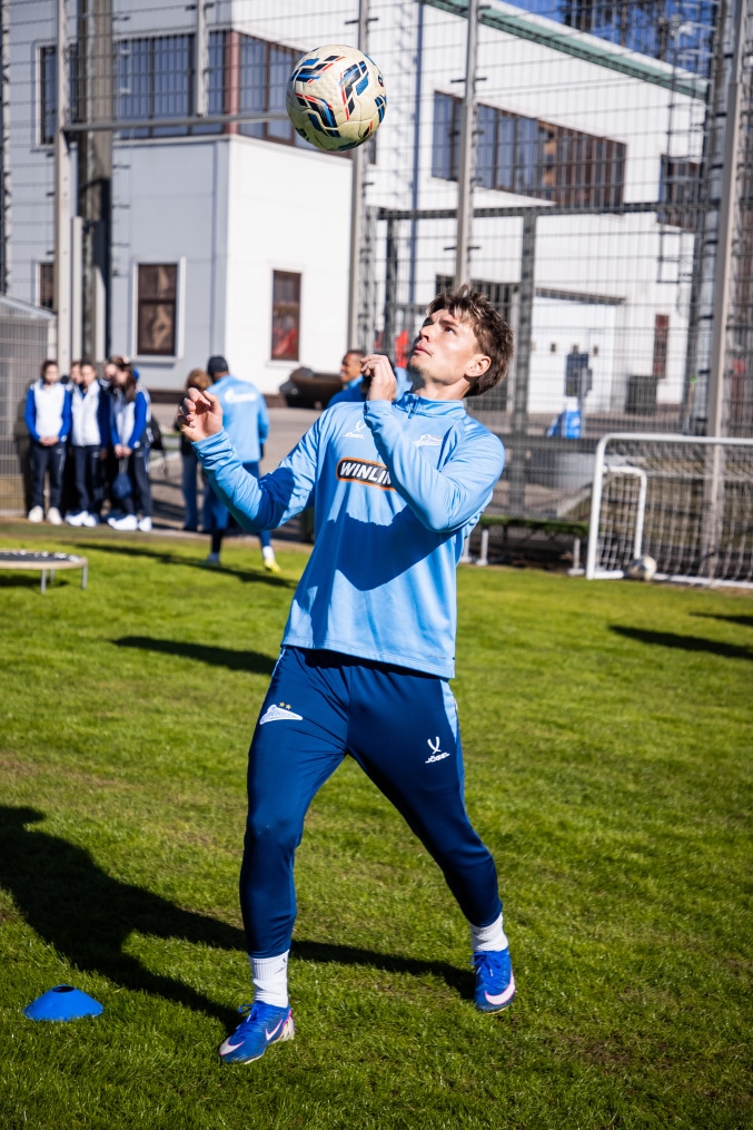 Тренировка основного состава «Зенита» перед матчем с «Крыльями Советов»