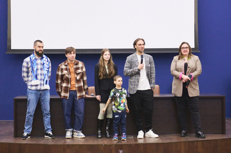 Показ фильма «Держись солнца» с народным артистом России Сергеем Мигицко