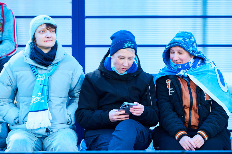 Болельщики на матче «Зенит» — «Крылья Советов»