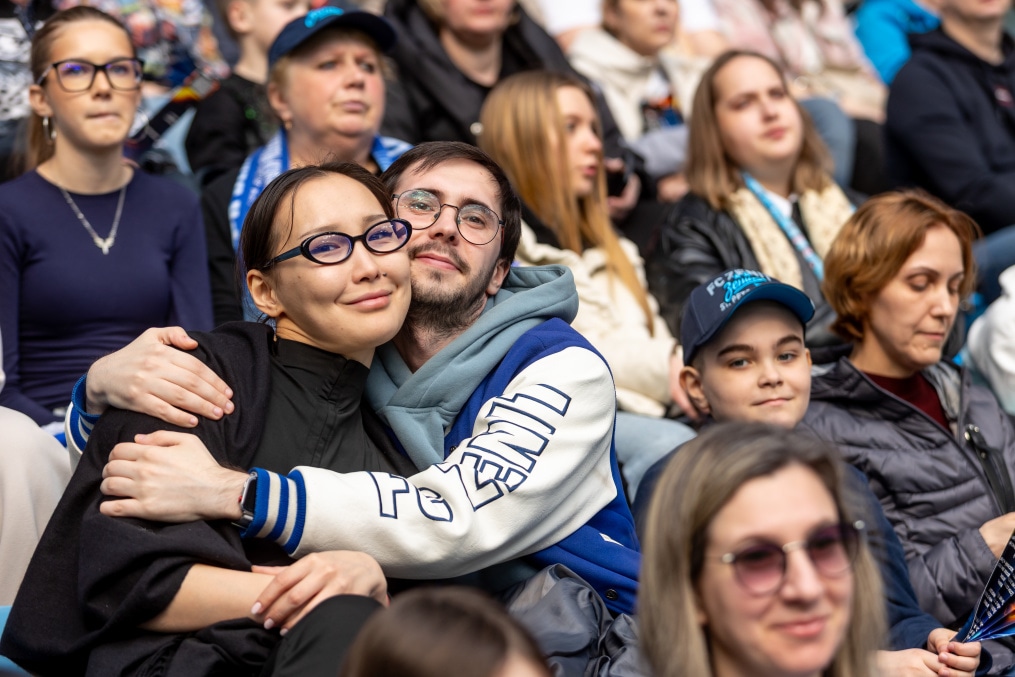 Болельщики на матче «Зенит» — «Крылья Советов»