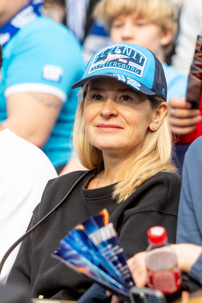 Болельщики на матче «Зенит» — «Крылья Советов»