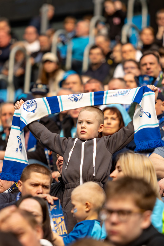 Болельщики на матче «Зенит» — «Крылья Советов»