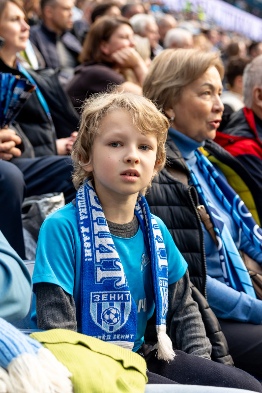 Болельщики на матче «Зенит» — «Крылья Советов»