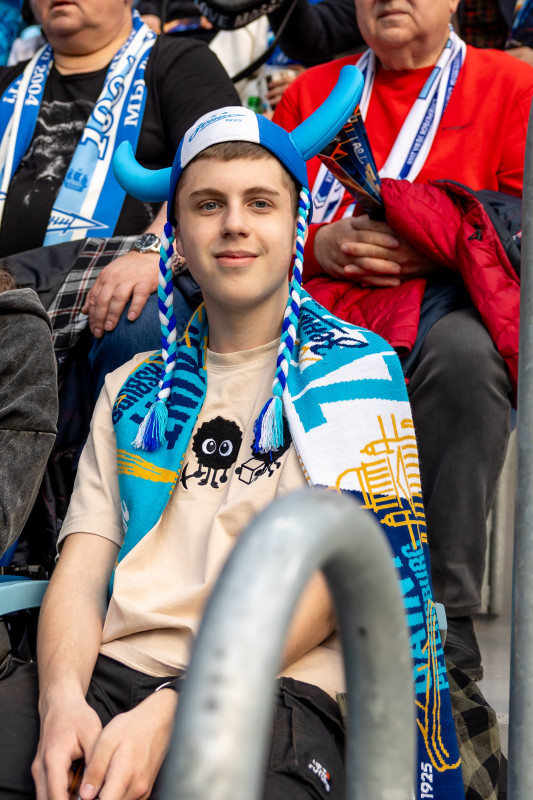 Болельщики на матче «Зенит» — «Крылья Советов»