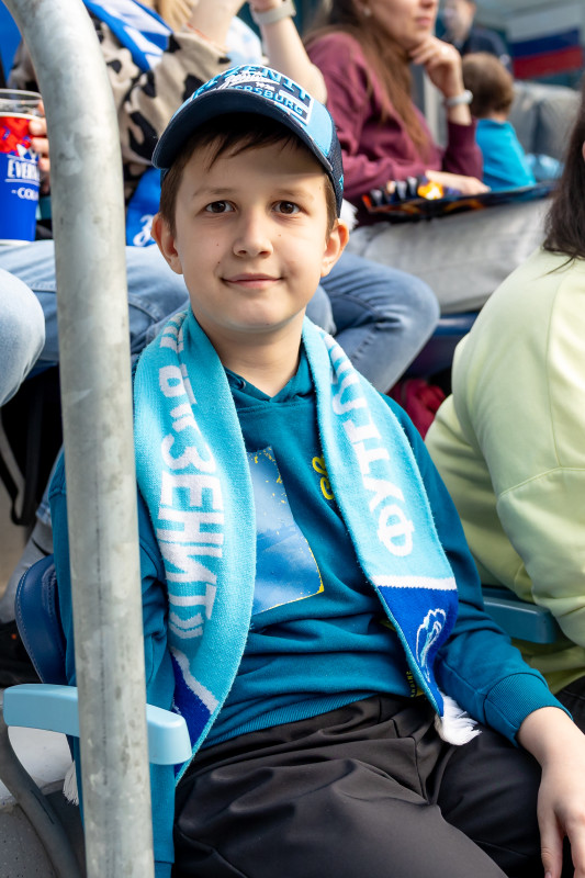 Болельщики на матче «Зенит» — «Крылья Советов»