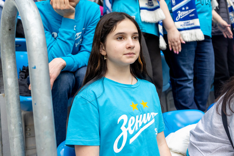 Болельщики на матче «Зенит» — «Крылья Советов»