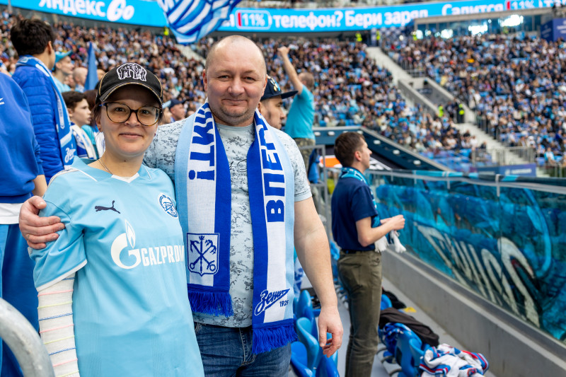 Болельщики на матче «Зенит» — «Крылья Советов»