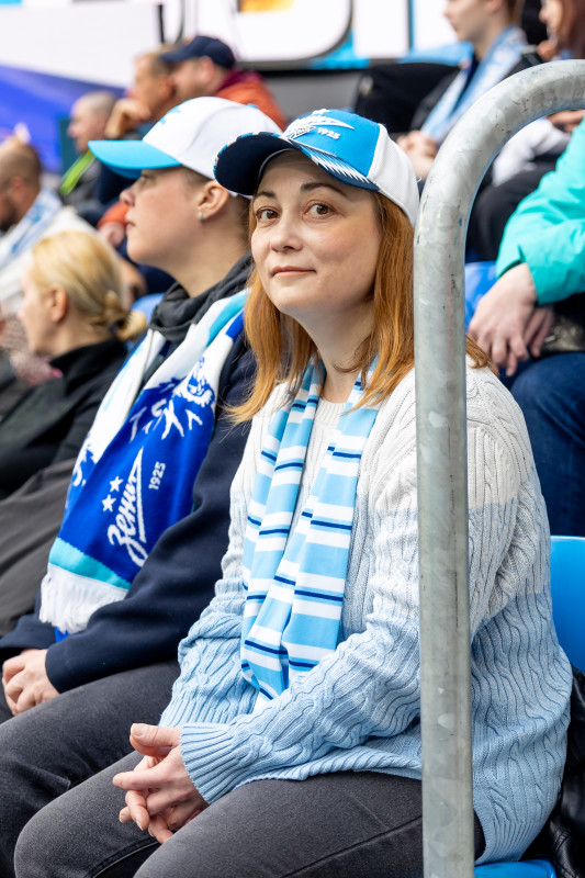 Болельщики на матче «Зенит» — «Крылья Советов»