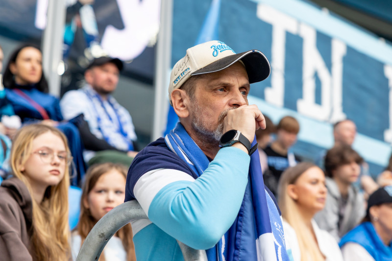 Болельщики на матче «Зенит» — «Крылья Советов»