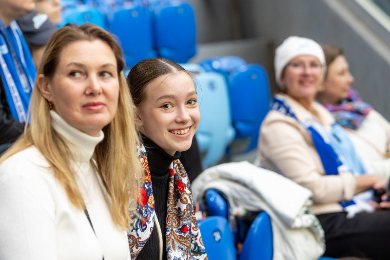 Болельщики на матче «Зенит» — «Крылья Советов»