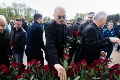 ФК «Зенит» на Пискаревском мемориале: торжественное возложение цветов