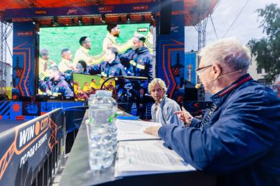 Фан-зона Win City «Город в Зените» в Гостином дворе