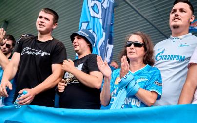 The fans at the match» Zenit «-„ Krasnodar „