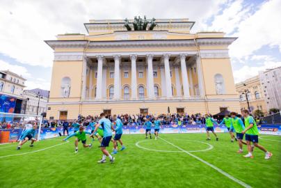 Открытая тренировка «Зенита»-2 при поддержке Winline на площади Островского