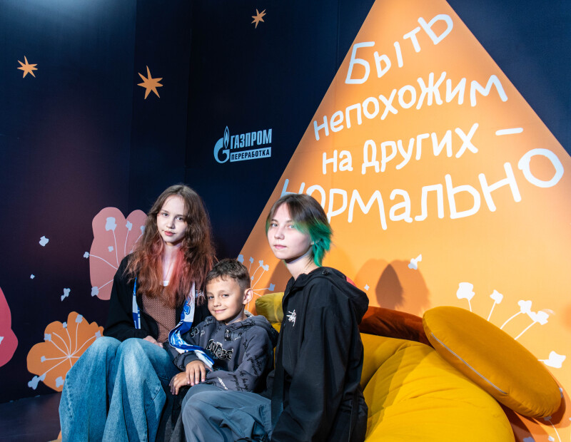 Площадка «Нормальное место» перед матчем «Зенит» — «Динамо» (Москва)