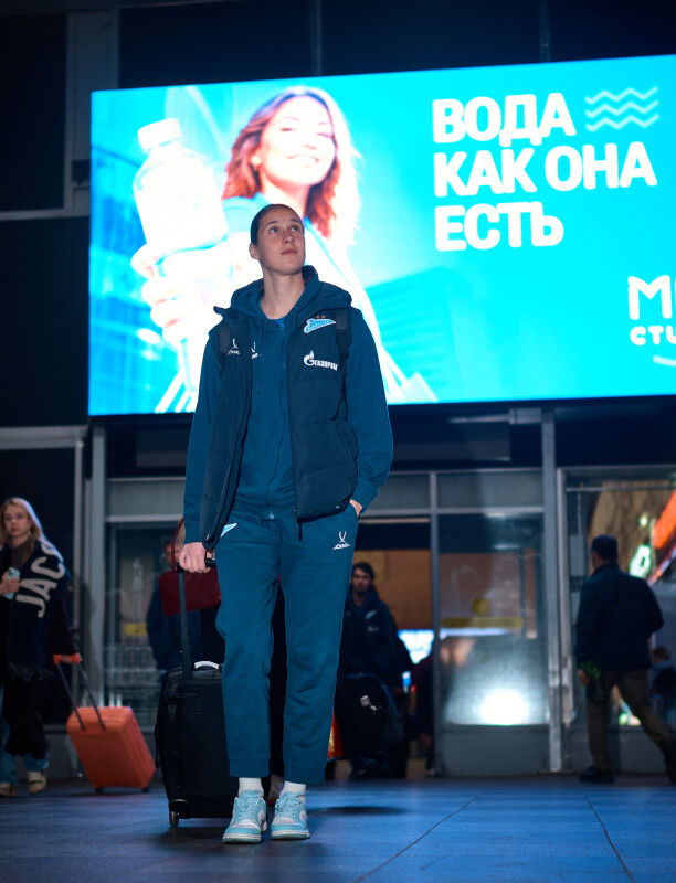 Выезд женской команды на матч с «Крыльями Советов»