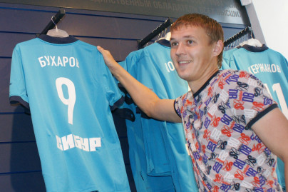 Александр Бухарев в магазине