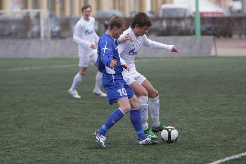 Первенство России по футболу среди команд 2-го дивизиона. «Смена—Зенит» (Санкт-Петербург) —«Динамо» (Вологда). 2:3.