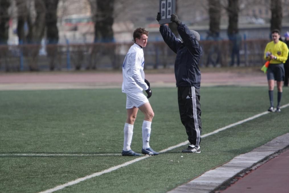 Первенство России по футболу среди команд 2-го дивизиона.