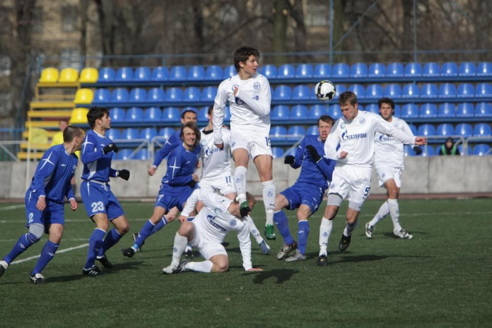 Первенство России по футболу среди команд 2-го дивизиона. «Смена—Зенит» (Санкт-Петербург) —«Динамо» (Вологда). 2:3.