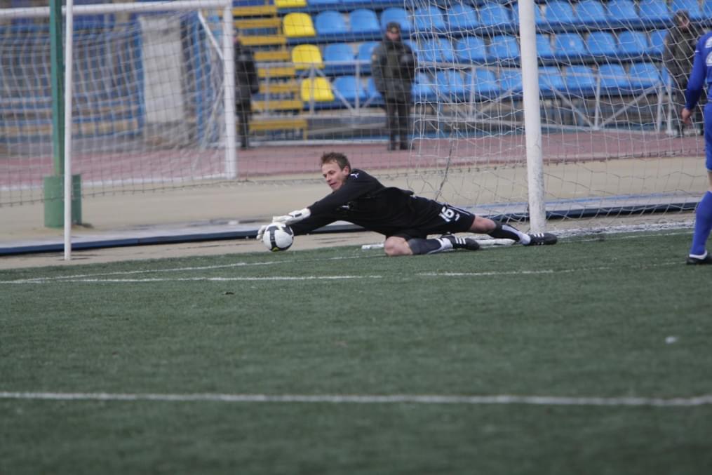 Первенство России по футболу среди команд 2-го дивизиона. «Смена—Зенит» (Санкт-Петербург) —«Динамо» (Вологда). 2:3.