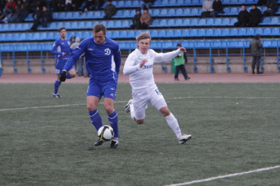 Первенство России по футболу среди команд 2-го дивизиона. «Смена—Зенит» (Санкт-Петербург) —«Динамо» (Вологда). 2:3.