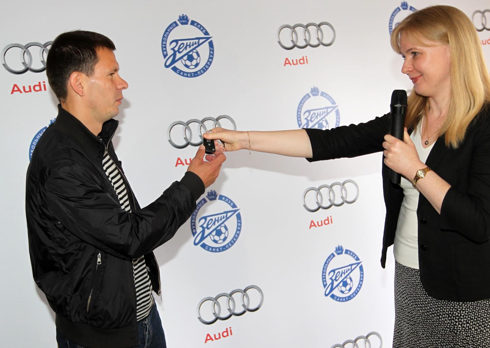 Футболистам «Зенита» подарили Ауди