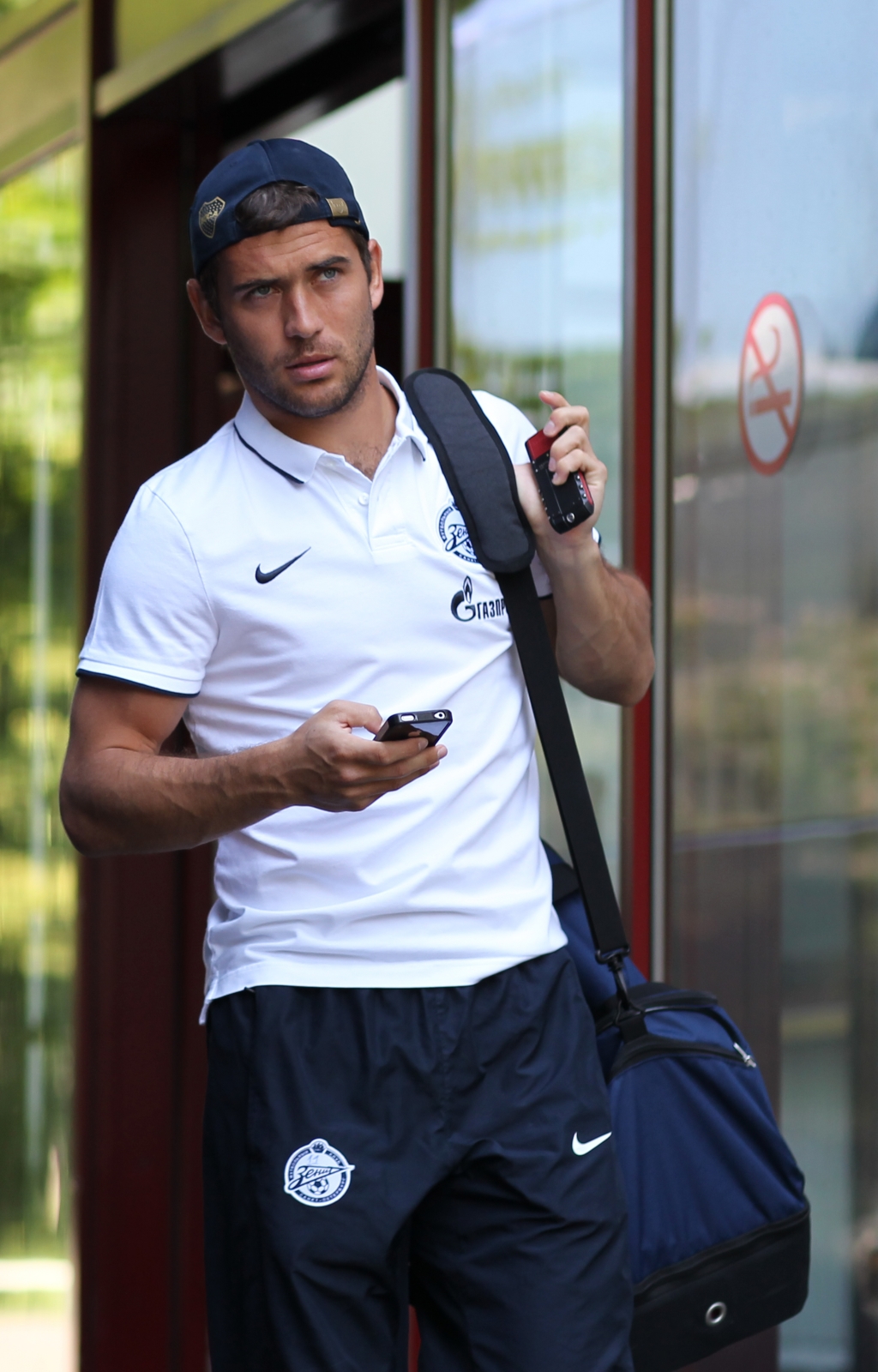 Отъезд команды на матч с Волгой — Зе