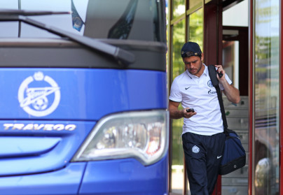 Отъезд команды на матч с Волгой — Зе