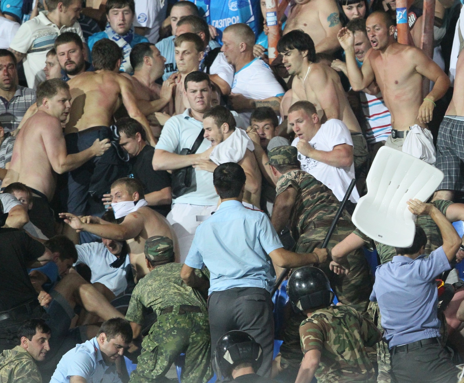 Чемпионат России 2011/2012, 17, Анжи:Зени